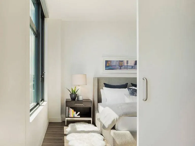 923 Folsom — Photo 11