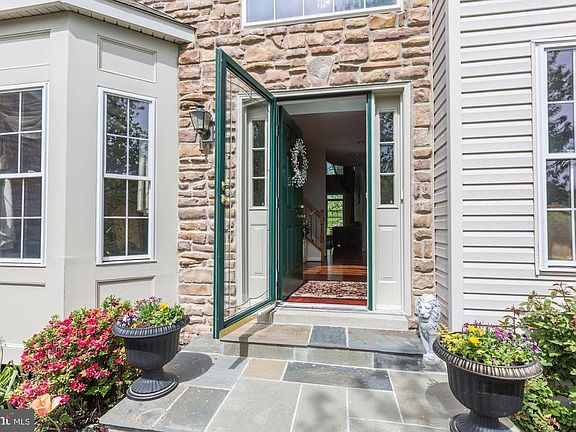 3rd image of 20862 Blythwood Ct
