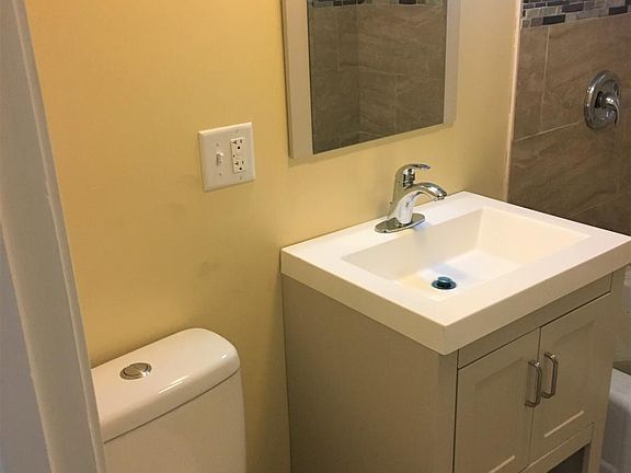 5th image of 1547 S 57th Ave