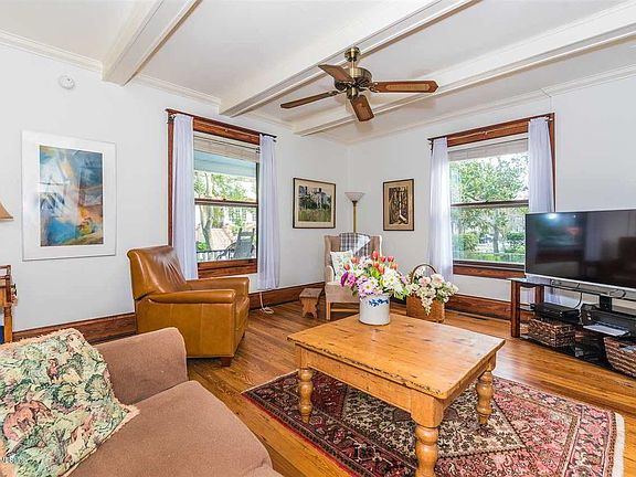 5th image of 21 Saragossa St