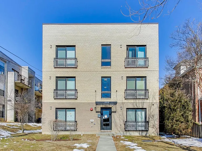 1904 Irving St NE — Photo 1