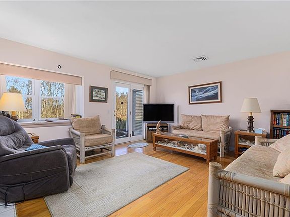 3rd image of 53 Lawton Brook Ln