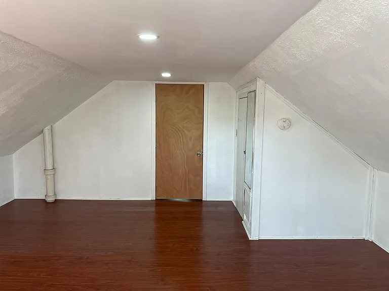 38 Hemlock St #2 — Photo 14