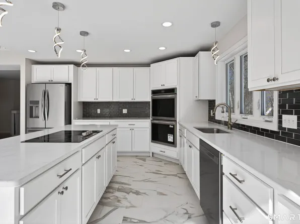 44 Chamberlain Hill Road, Middletown, CT 06457