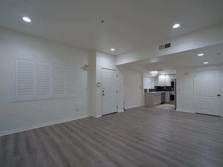 200 N 5th St #108 — Photo 24