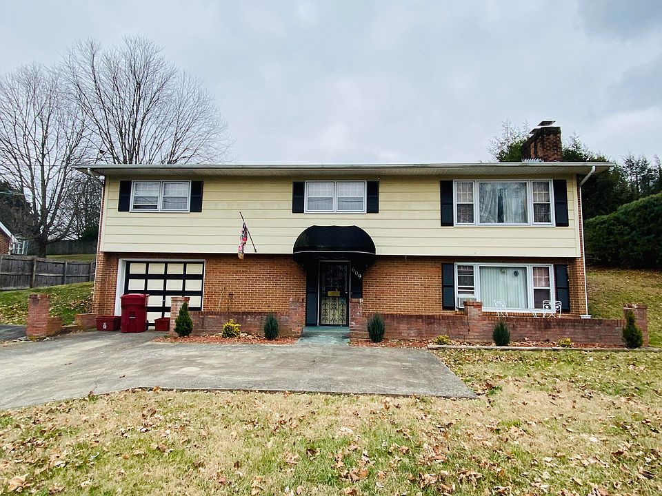 1st image of 609 N Hills Dr