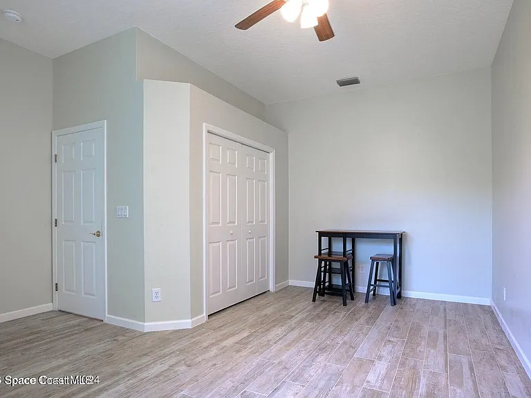 180 Tramore Pl — Photo 9