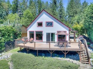 1300 E Island View Rd, Grapeview, WA 98546