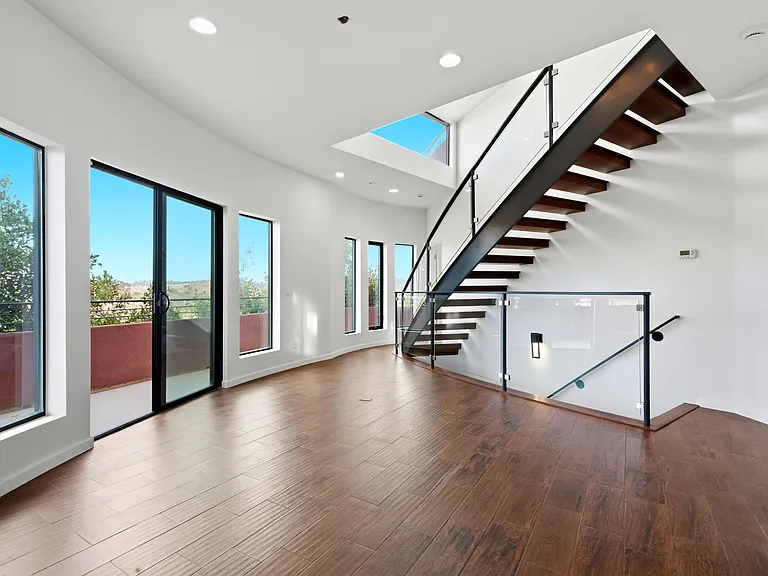 329 Kilkenny Dr — Photo 10