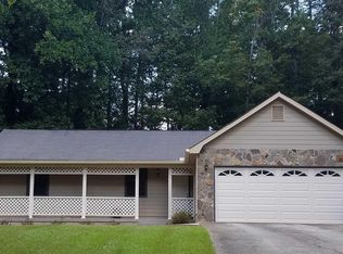 235 Paces Dr, Fayetteville, GA 30215