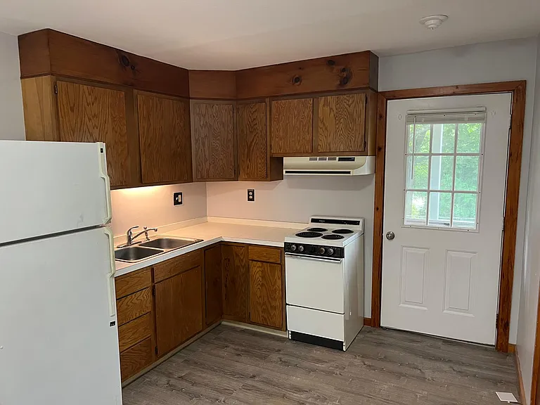 8 Boston Rd #2R — Photo 9