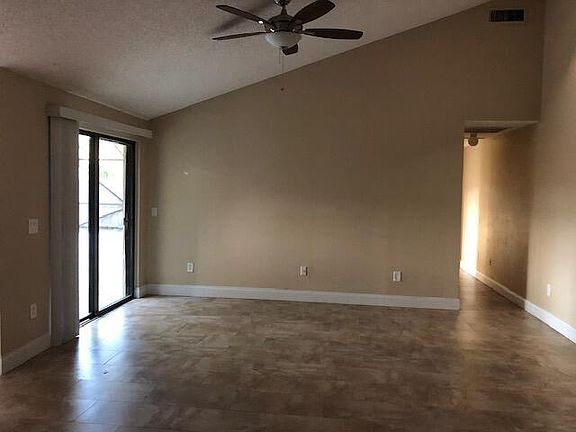 4th image of 5305 Eagle Lake Dr