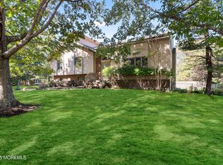 10 Oak Tree Lane, Ocean Twp, NJ 07712