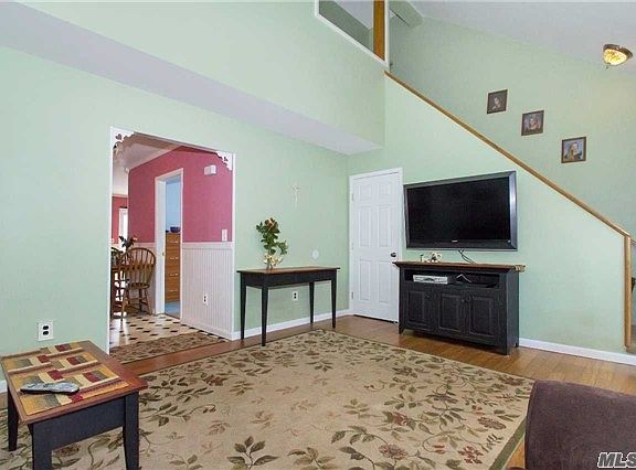 3rd image of 161 Burney Blvd