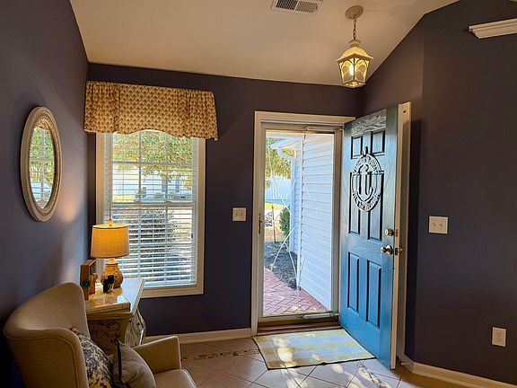 4th image of 225 Melody Gardens Dr.