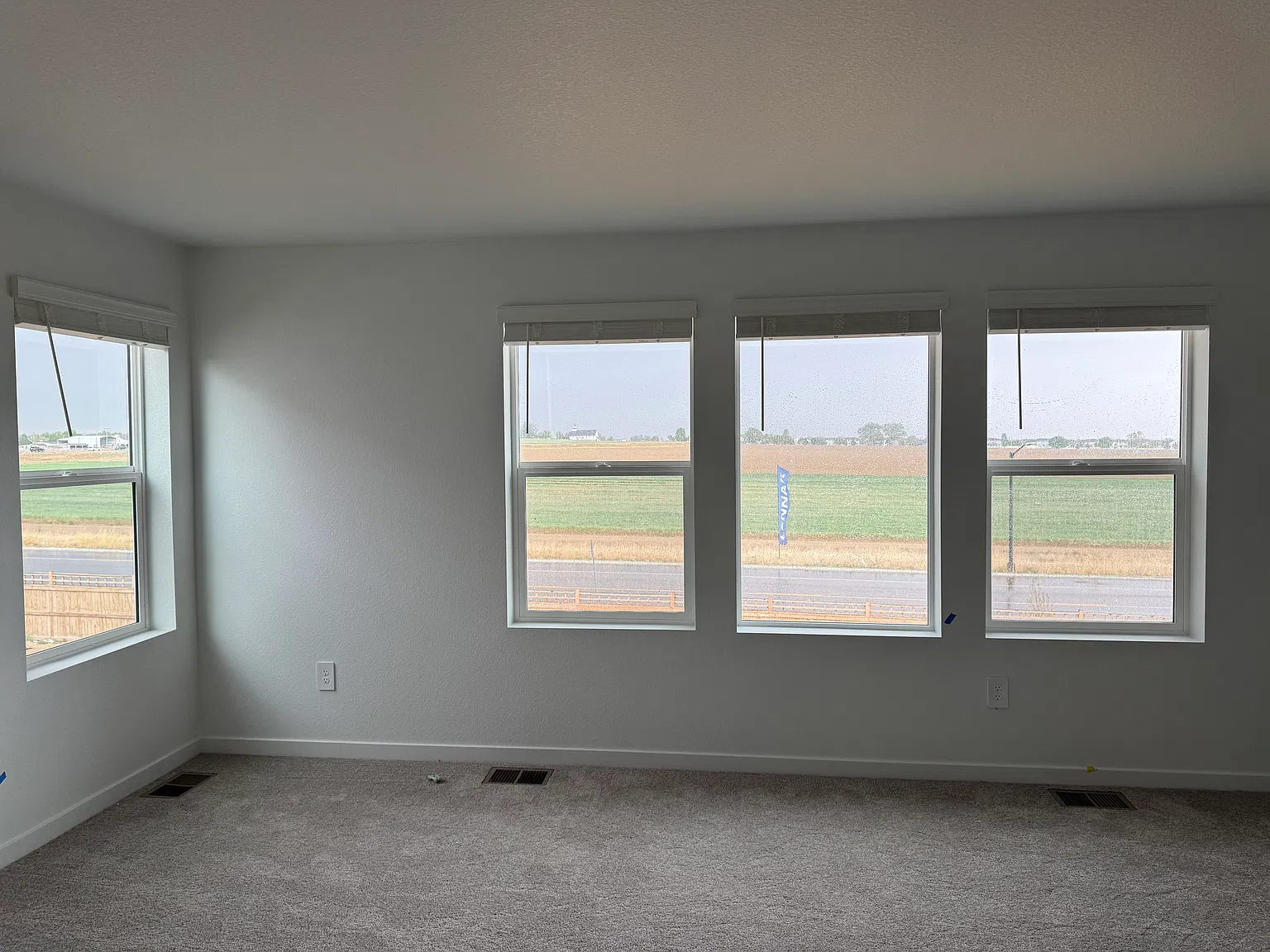 4 bed, 2603 sqft, $3,200 — Photo 4