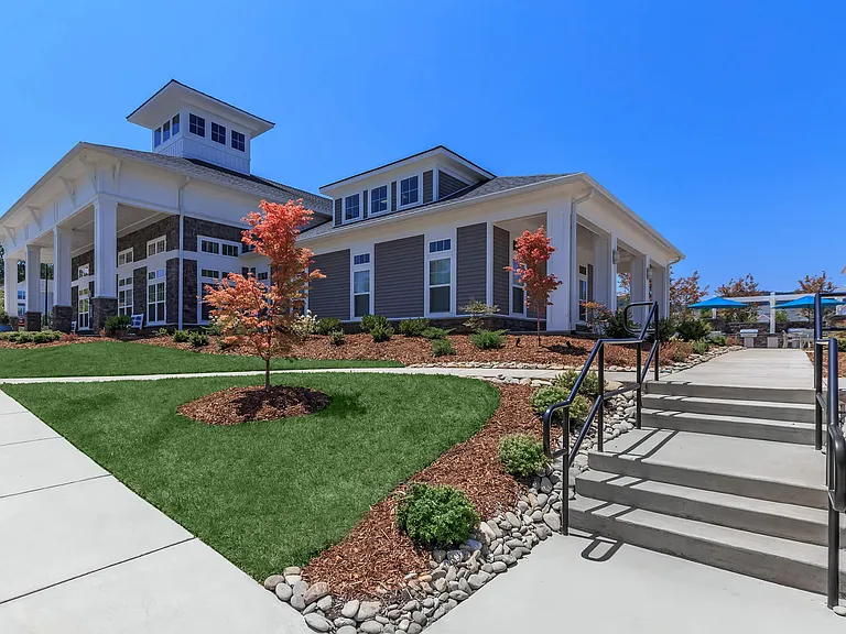 Riverstone Apartments at Long Shoals — Photo 92