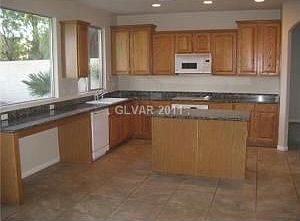 5th image of 5193 Masotta Ave