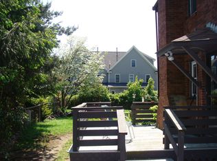 221 Chapel St, Newton, MA 02458