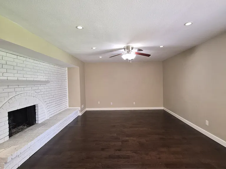 1817 Shreveport Trl — Photo 6