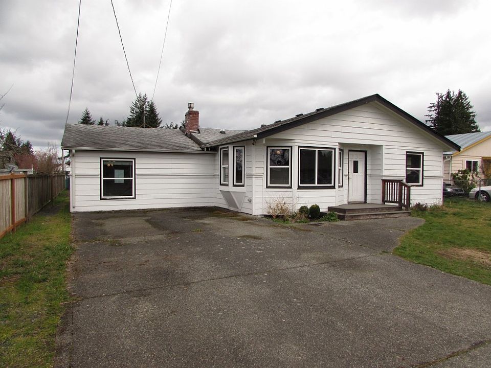 1st image of 4715 74th Pl NE