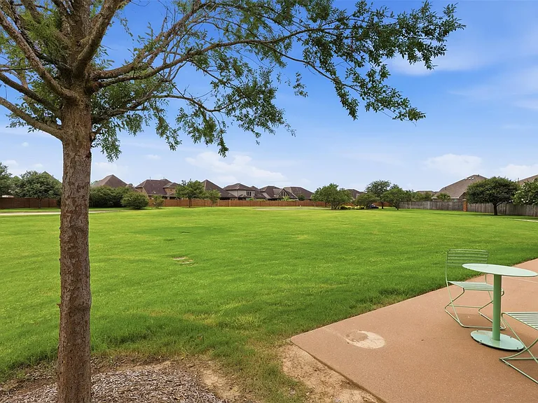 2410 Ginger Mist Ct — Photo 44