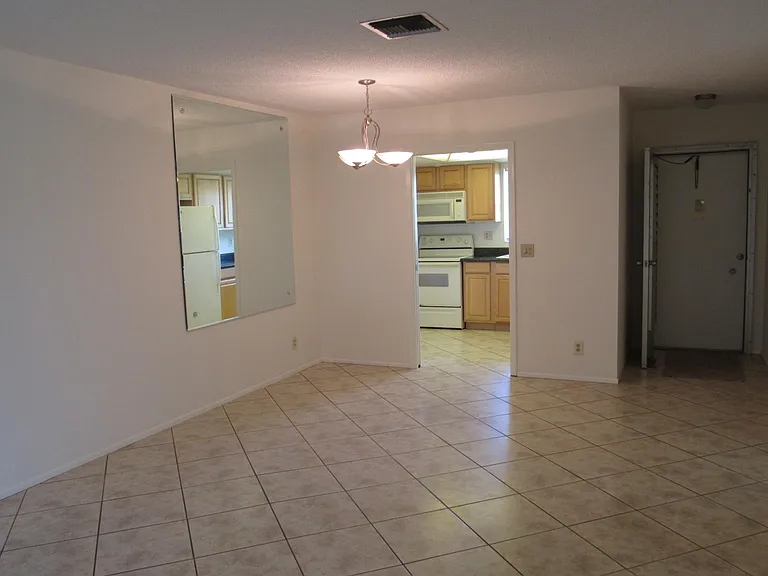 2679 Emory Dr E #F — Photo 4