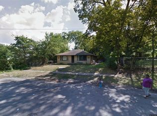 1119 Woodlawn Ave, Rockford, IL 61103