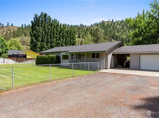 4286 Mission Creek Rd, Cashmere, WA 98815