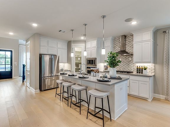 5th image of 1116 Lakeview Ln