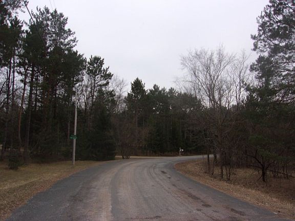 3rd image of 14002 Tomahawk Dr S