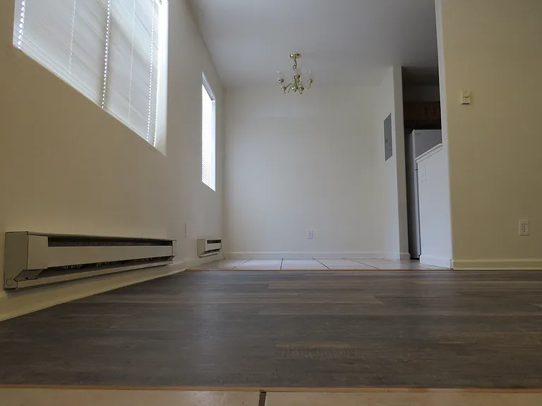 425 E 6th Ave #5 — Photo 10