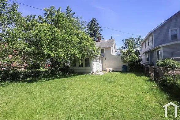 1028 W 5th St — Photo 32