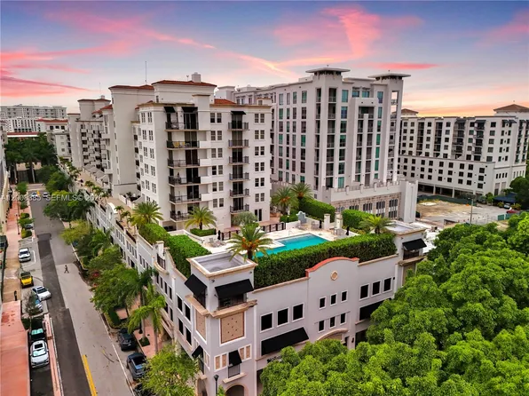 4100 Salzedo St APT 411, Coral Gables, FL 33146
