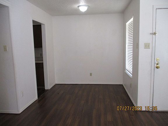 2nd image of 1725 Justin Lyn St