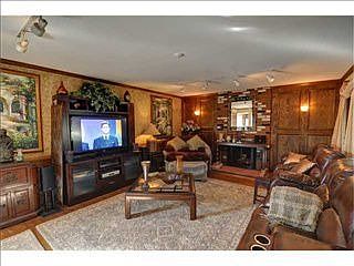 3rd image of 4665 Glacier Ave