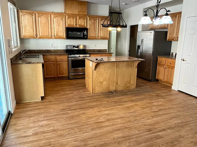 4032 Wild Magic St — Photo 11