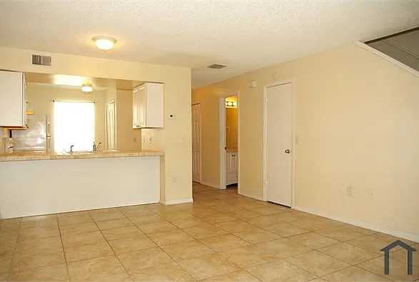 5524 Decatur St — Photo 5