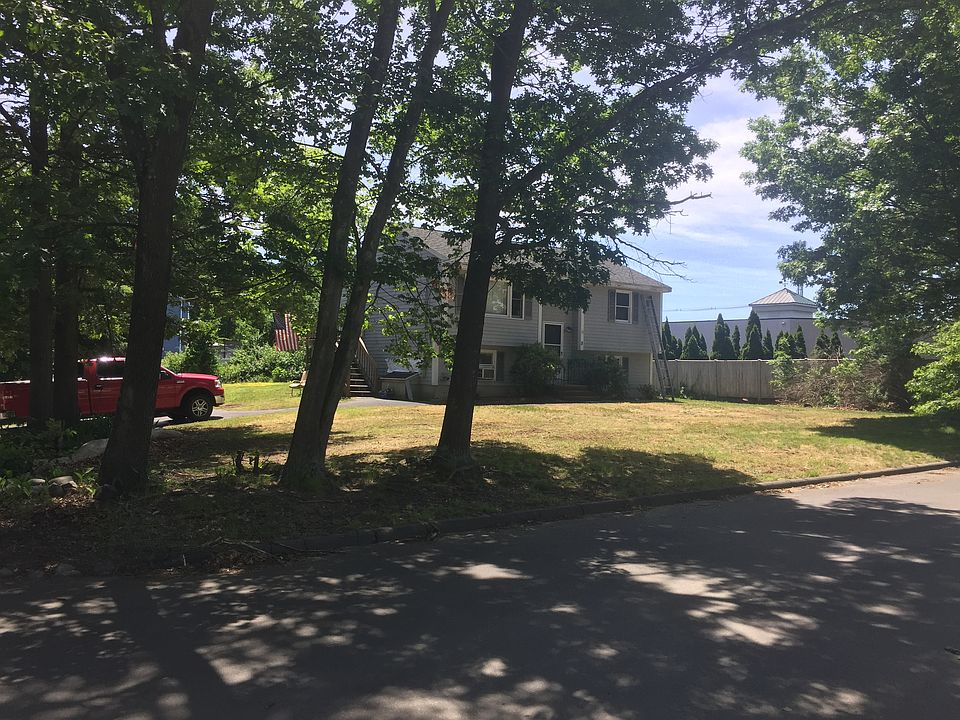 2nd image of 8 Kiernan Ave