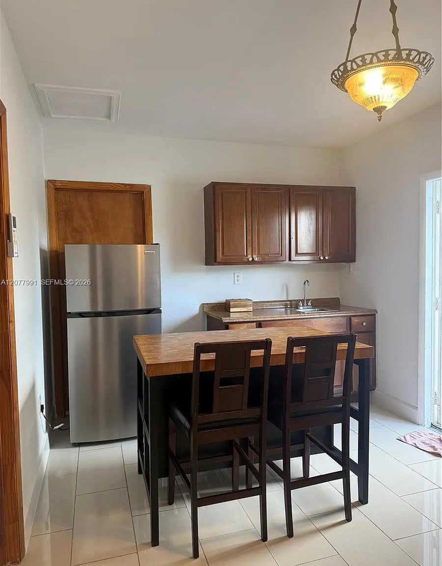 Winston Park Unit 7 — Photo 1