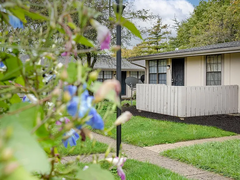 Independence Village, Reynoldsburg, OH — Photo 17