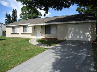 951 Hooper Ave NE, Palm Bay, FL 32905