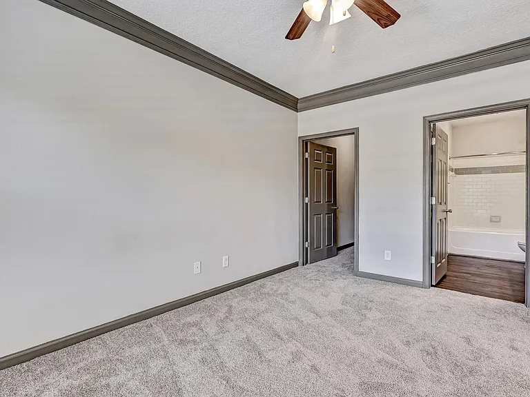 Villas at Park Avenue — Photo 80