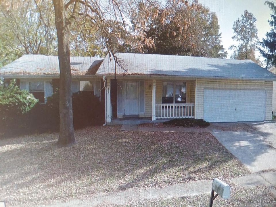1st image of 2924 Oriental Dr