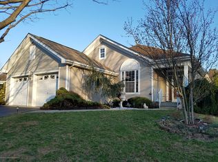 6 Bellflower Dr, Lakewood, NJ