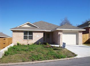 503 Riggs St, Brenham, TX 77833
