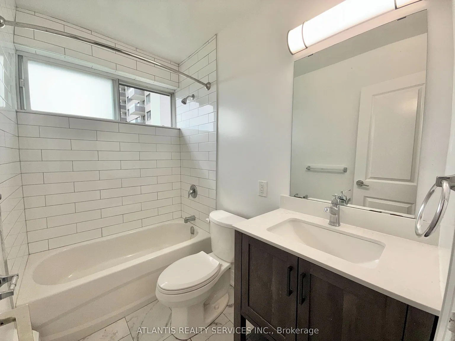 2 bed, $2,350 — Photo 4