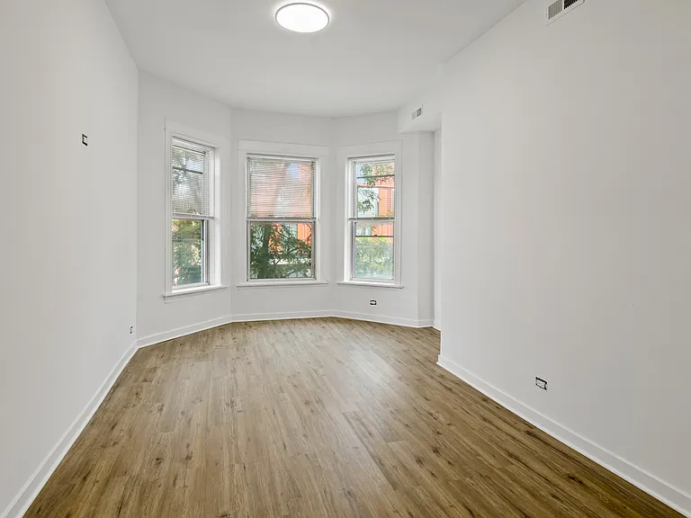 1349 W Taylor St #2F — Photo 8