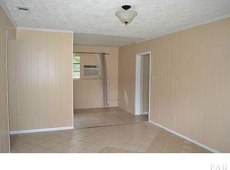 2nd image of 918 Lake Terrace Ave