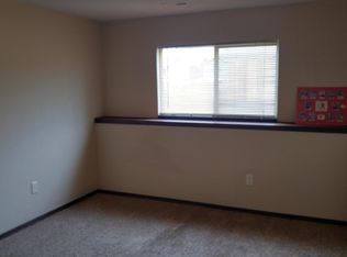 12702 E Willowgreen Cir, Wichita, KS 67207